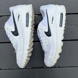 Nike Air Max Classic White and Black Sneakers